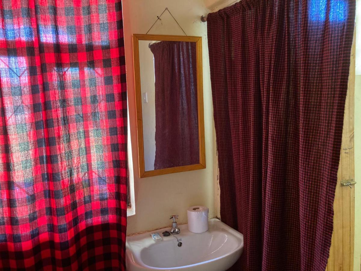 Lake Natron Maasai Guesthouse Mtowabaga Eksteriør bilde