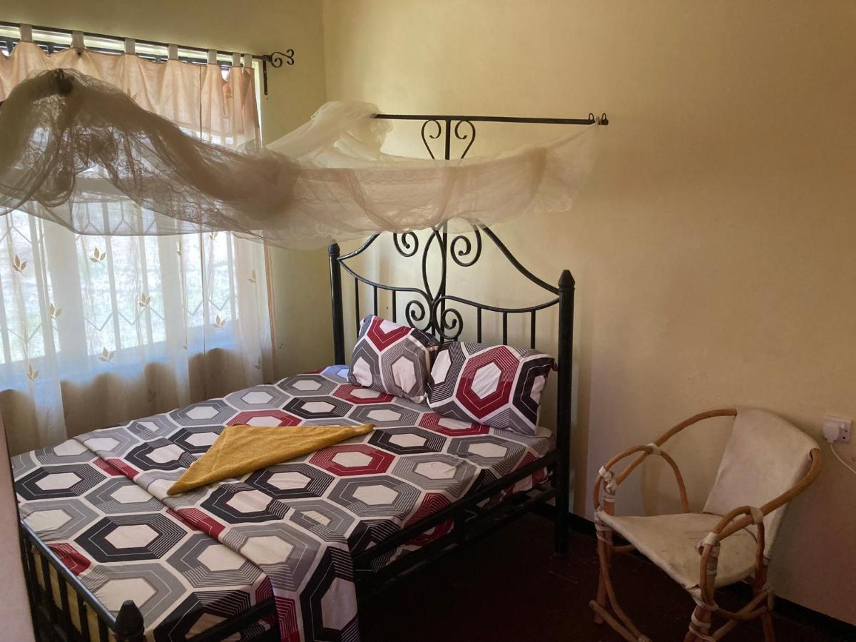 Lake Natron Maasai Guesthouse Mtowabaga Eksteriør bilde