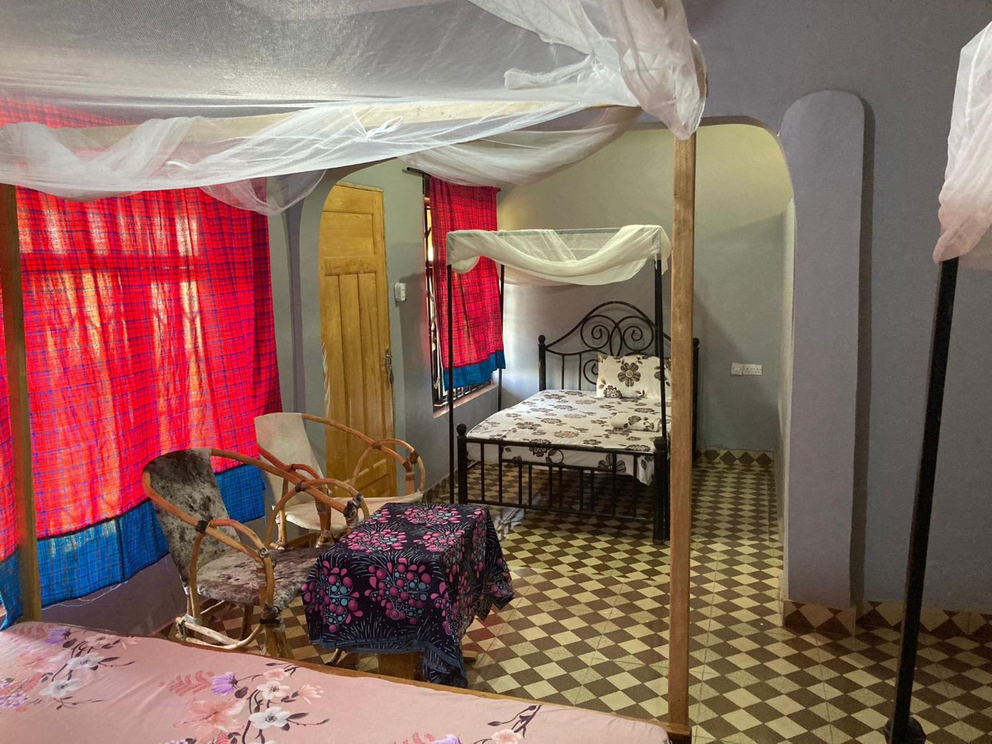 Lake Natron Maasai Guesthouse Mtowabaga Eksteriør bilde